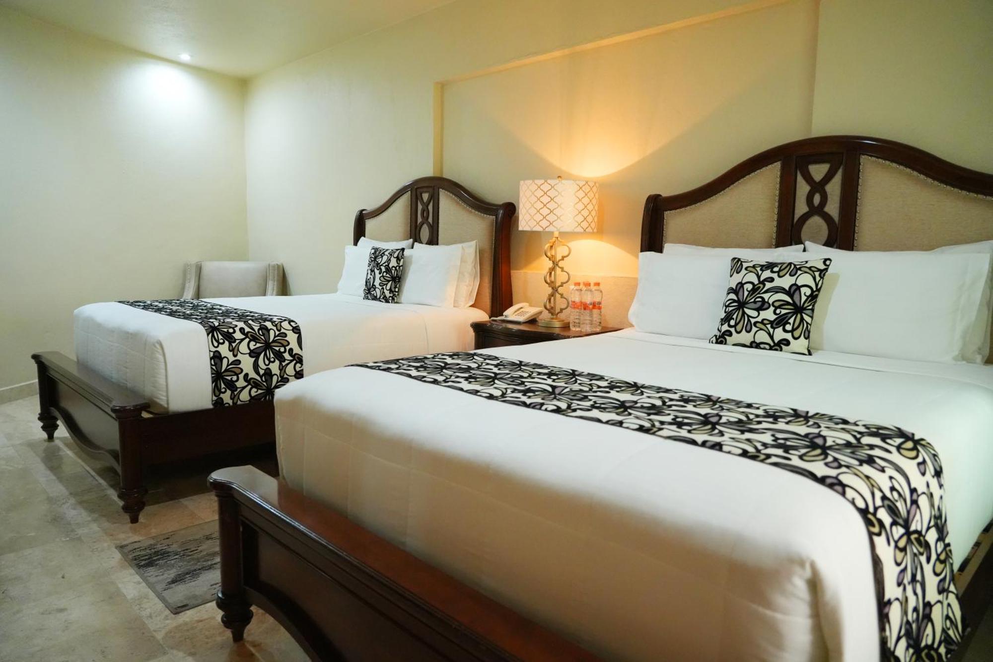 Hotel Real De La Pena 贝纳尔 外观 照片
