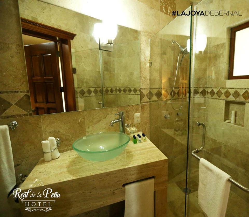 Hotel Real De La Pena 贝纳尔 外观 照片